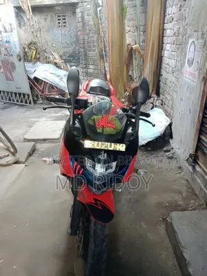 সুজুকি জিক্সার এসএফ ২০২২ লাল