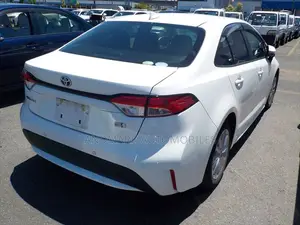Toyota Corolla 2021 White