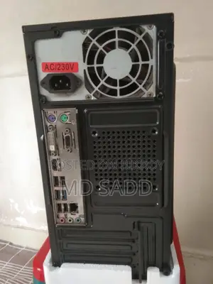 Desktop Computer Dell 4GB Intel Core i3 SSD 128GB