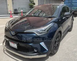 Toyota C-HR 2019 Blue
