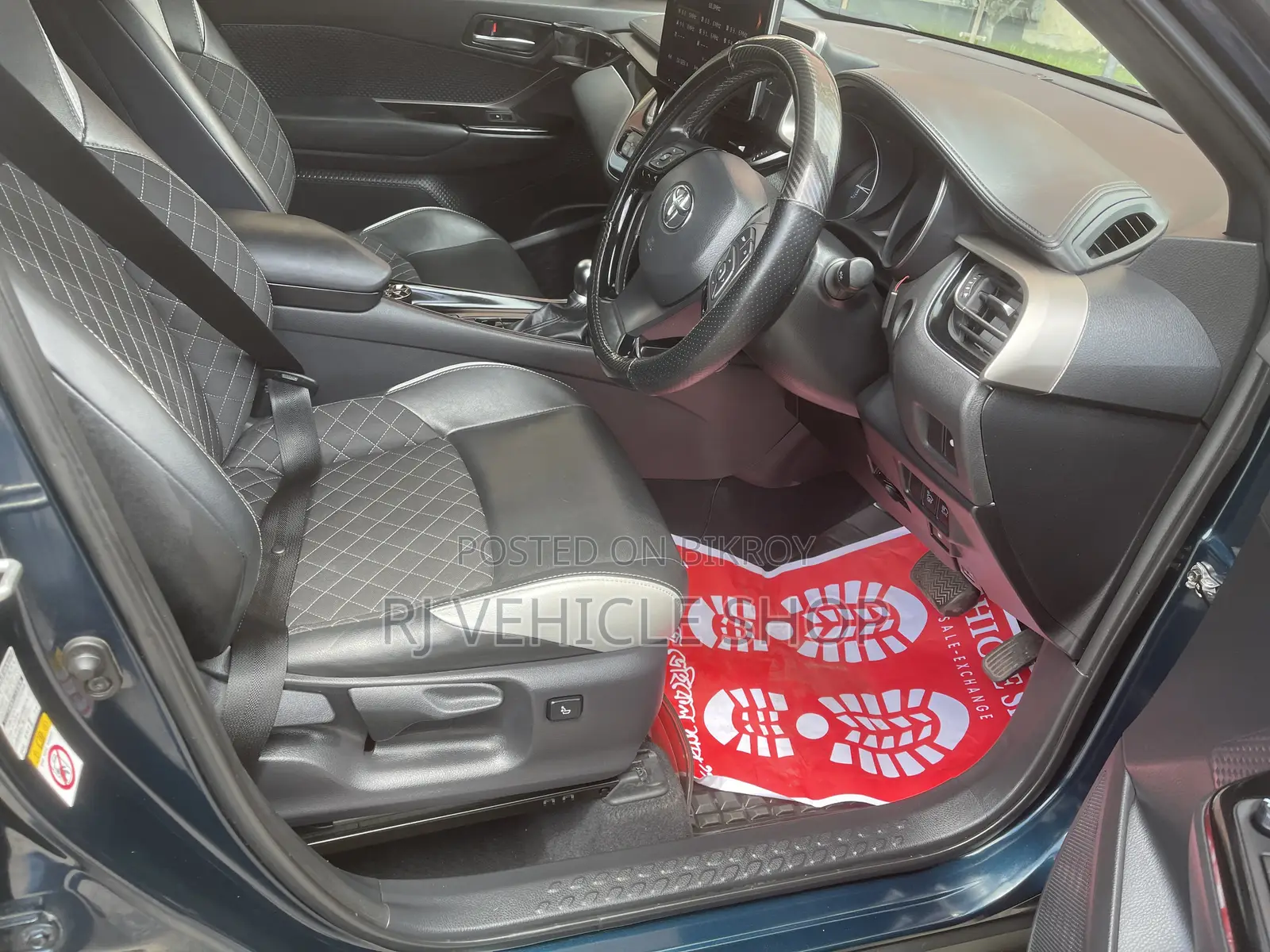 Toyota C-HR 2019 Blue