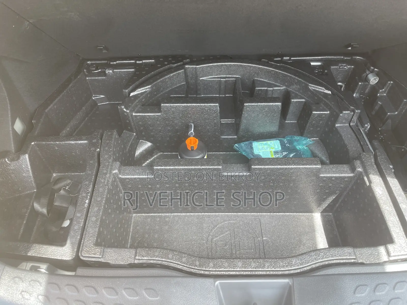 Toyota C-HR 2019 Blue