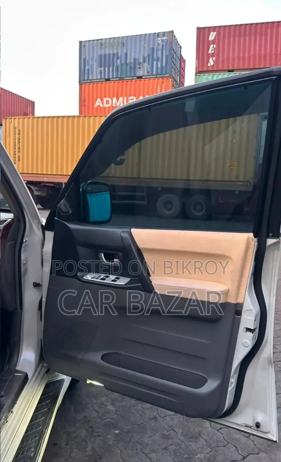 Mitsubishi Pajero 1999 White