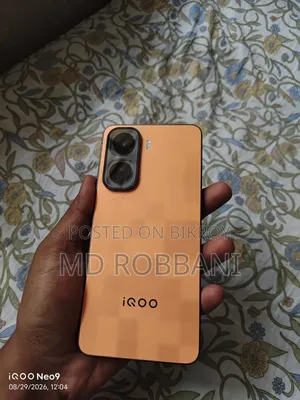 iQOO Neo11 256 GB Orange