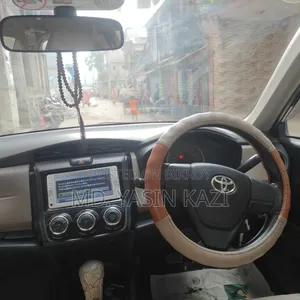 Toyota Axio 2013 Red