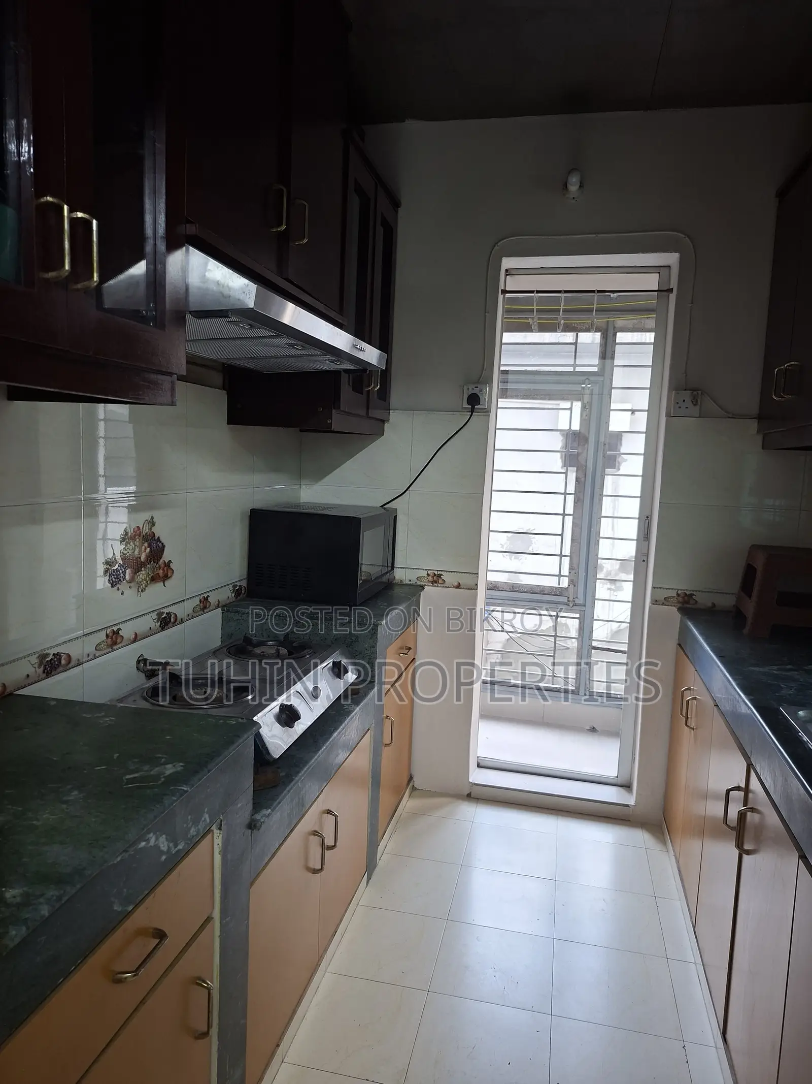 Furnished 2-Bedroom Apartment in Banani for Sale