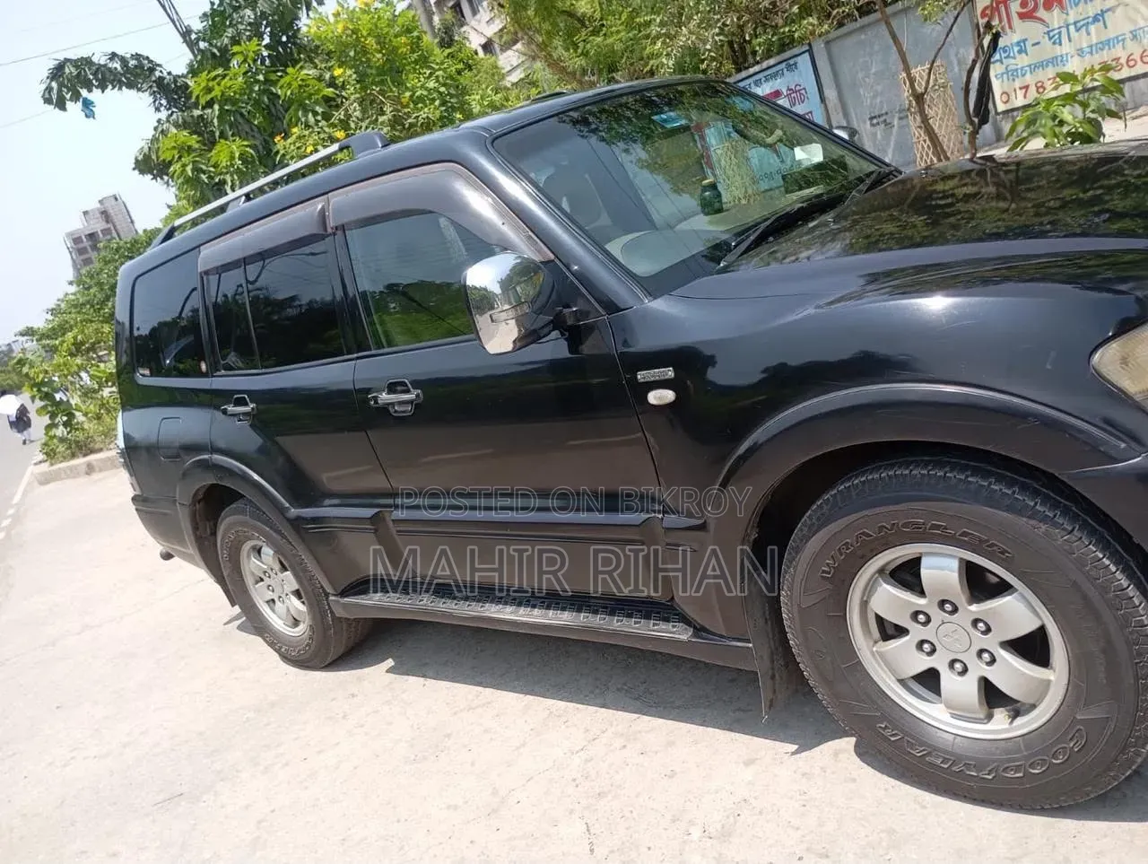 Mitsubishi Pajero 2004 Black