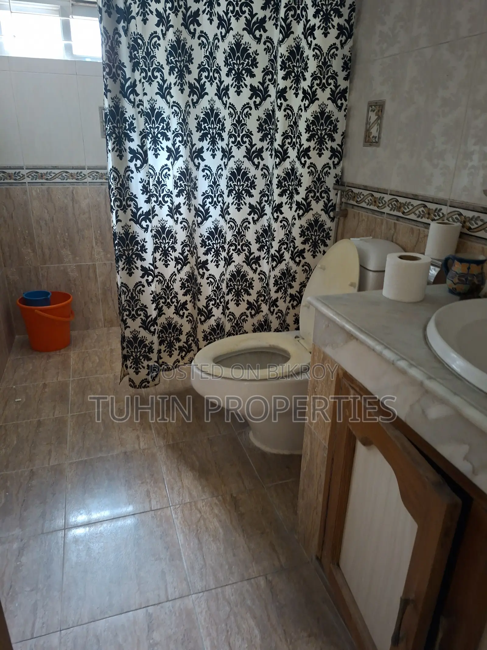 5bdrm Apartment in Banani for sale