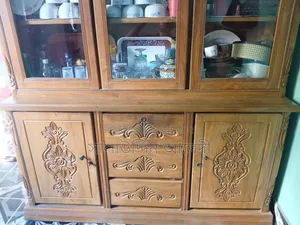 সোকেস। সেগুন কাঠের।।