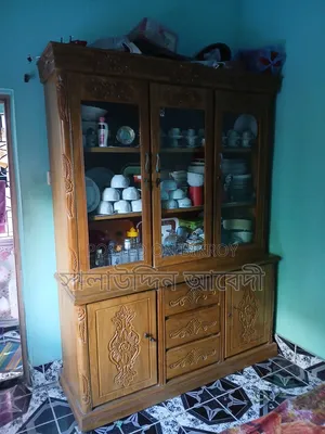 সোকেস। সেগুন কাঠের।।