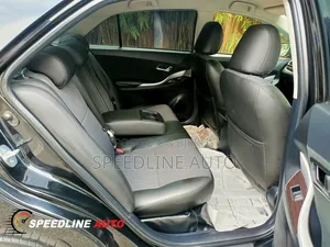 Toyota Premio 2018 Black