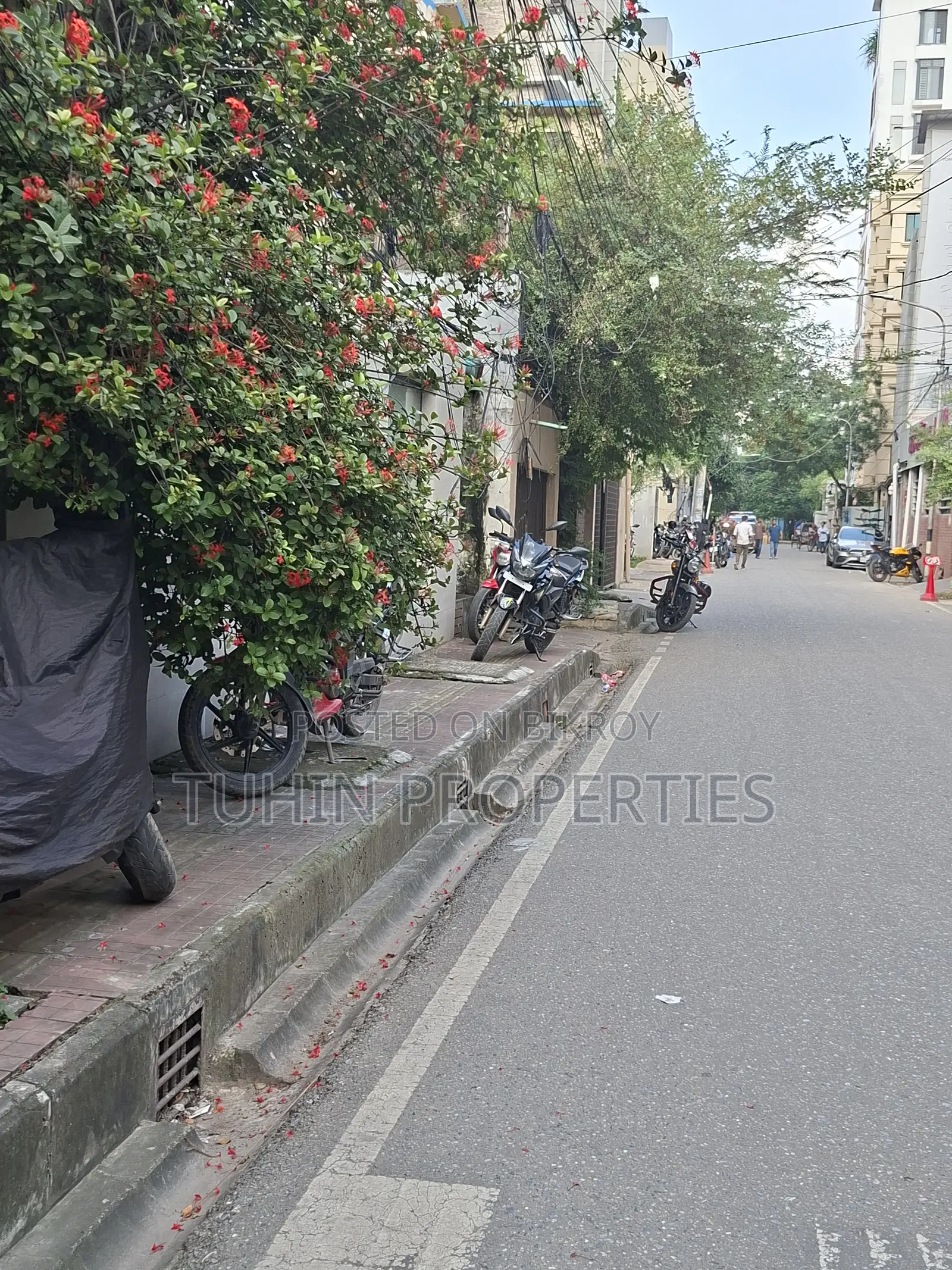 10bdrm Duplex in Banani for sale