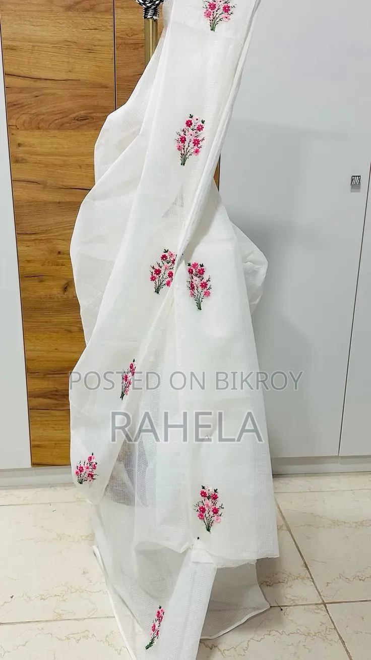 ঐশ্বর্যময়ী  স্নিগ্ধতায় নিজেকে সাজিয়ে তুলুন।   মাএ ৮০০ টাকায়