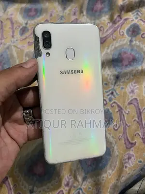 Samsung Galaxy A40 64 GB White