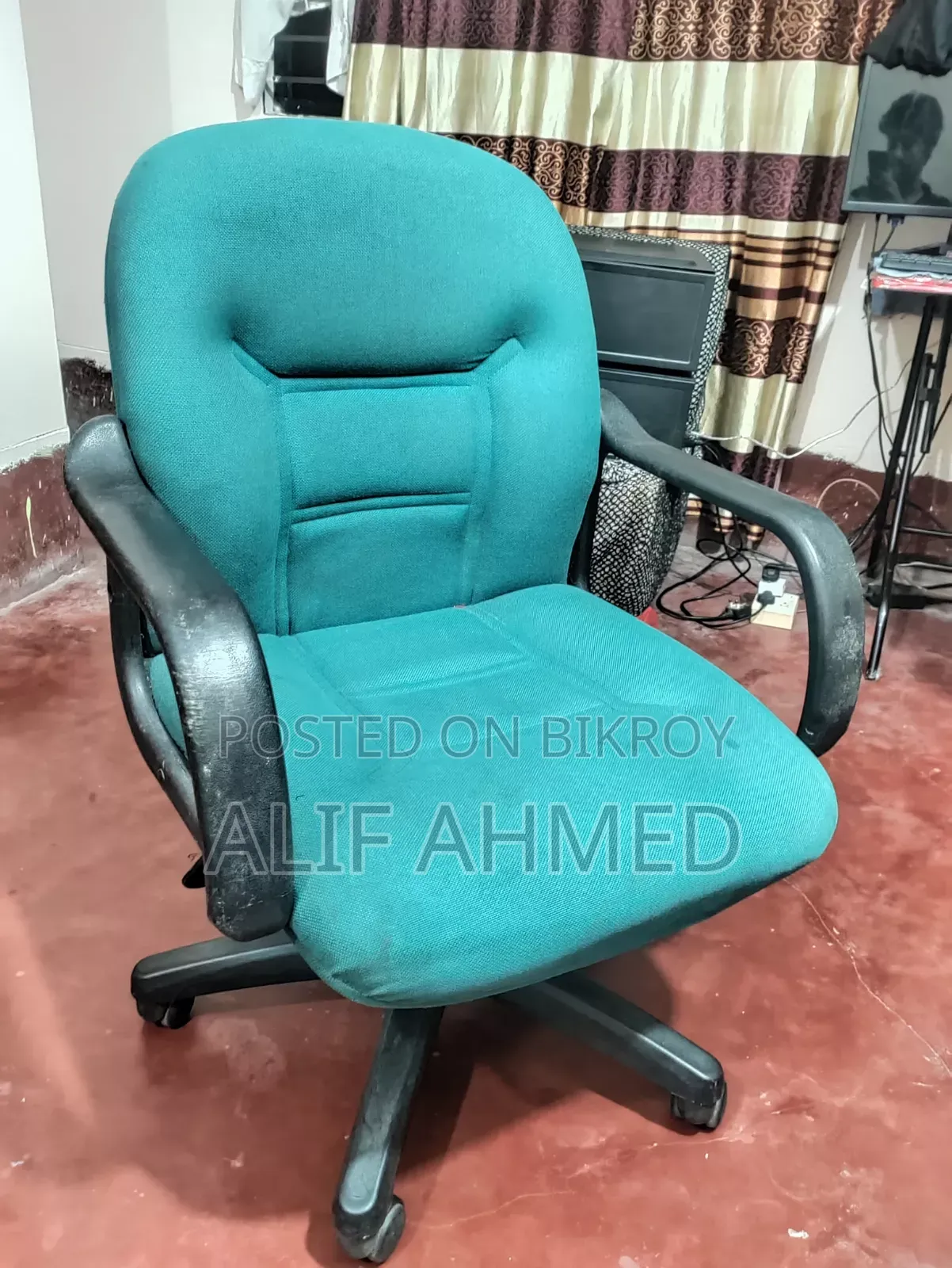 *Navana Brand 
Office Computer Chair  
Fresh