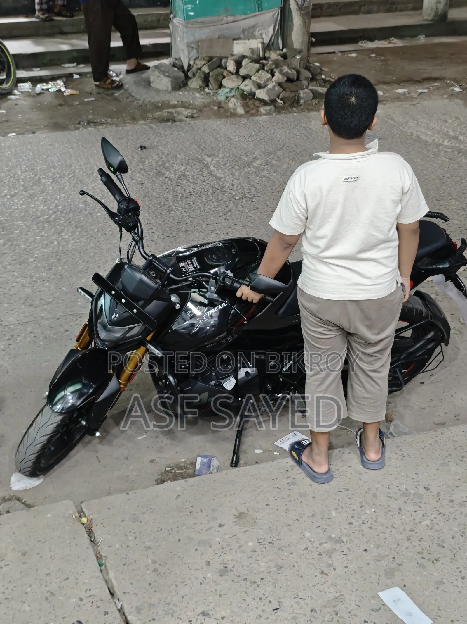 Hero Xtreme 160R 4V 2025 Black