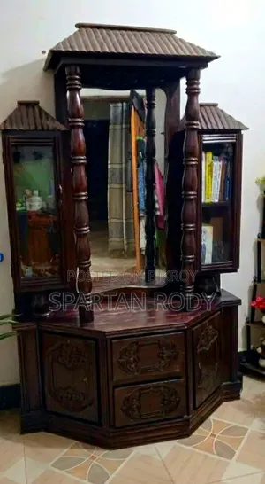 ফ্রেশ ড্রেসিং টেবিল