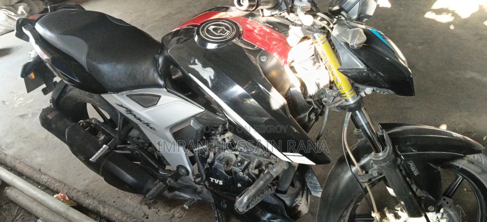 TVS Apache RTR 160 4V 2022 Black