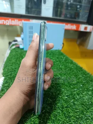 Vivo Y17 256 GB Silver