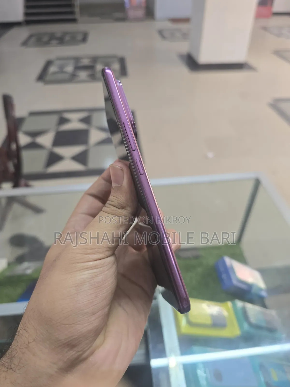Vivo V60e 256 GB Red