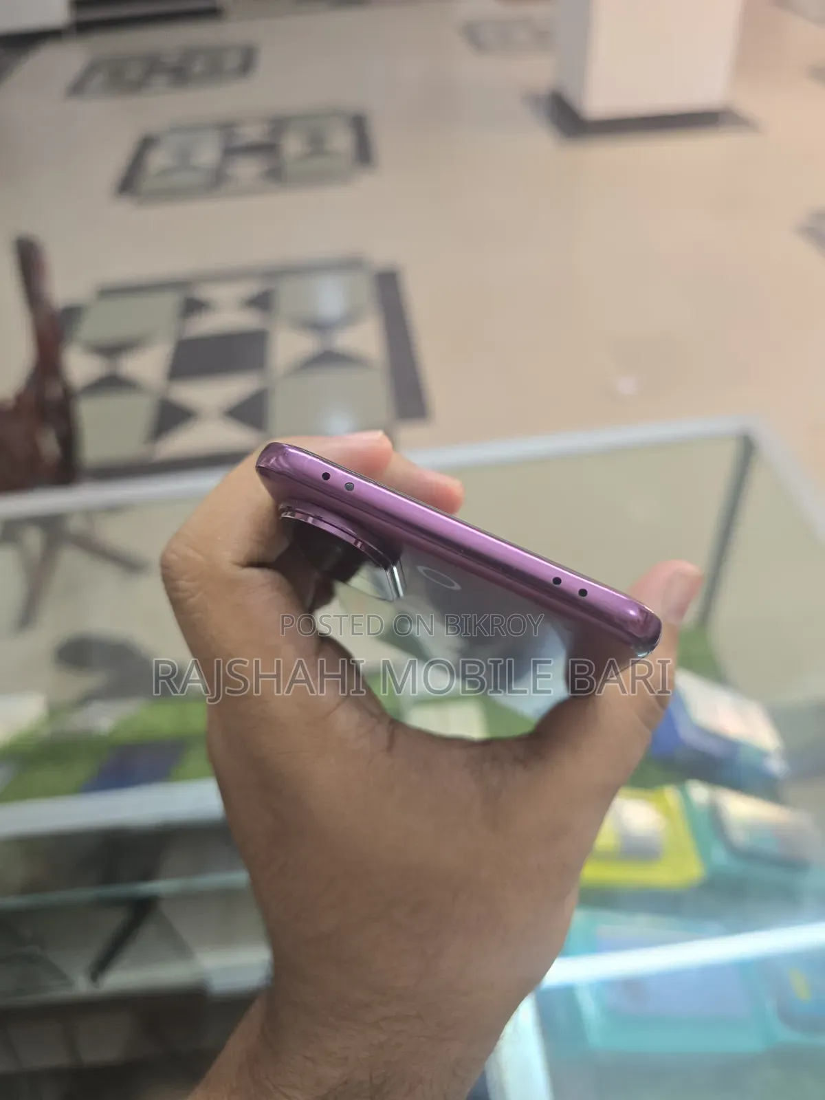 Vivo V60e 256 GB Red