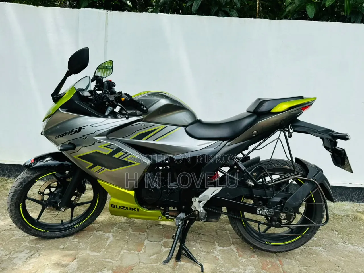 Suzuki Gixxer SF 2025 Gray