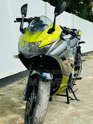 Suzuki Gixxer SF 2025 Gray