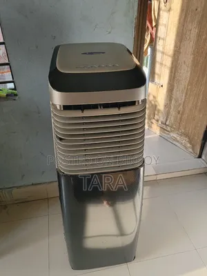 ইয়ার কোলার