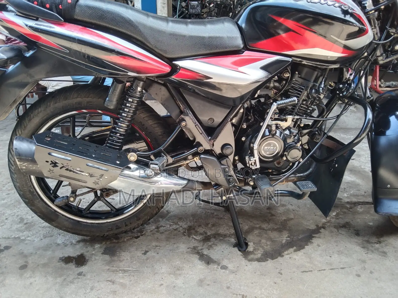 Bajaj Discover 125 2021 Red