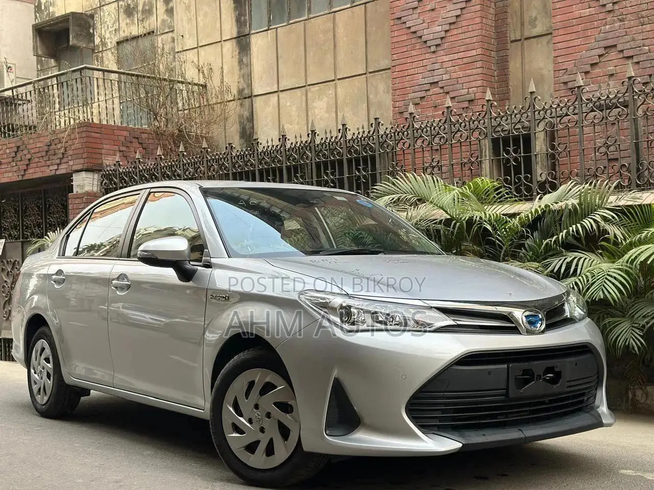 Toyota Axio 2021 Silver