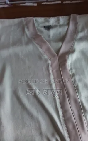 একটি আবায়া বিক্রি করা হবে। ৫২ সাইজ ডিলেডালা।