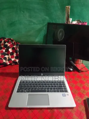 Laptop HP 240 G8 8GB Intel Core i5 SSD 256GB