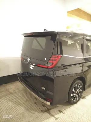Toyota Noah 2022 Black
