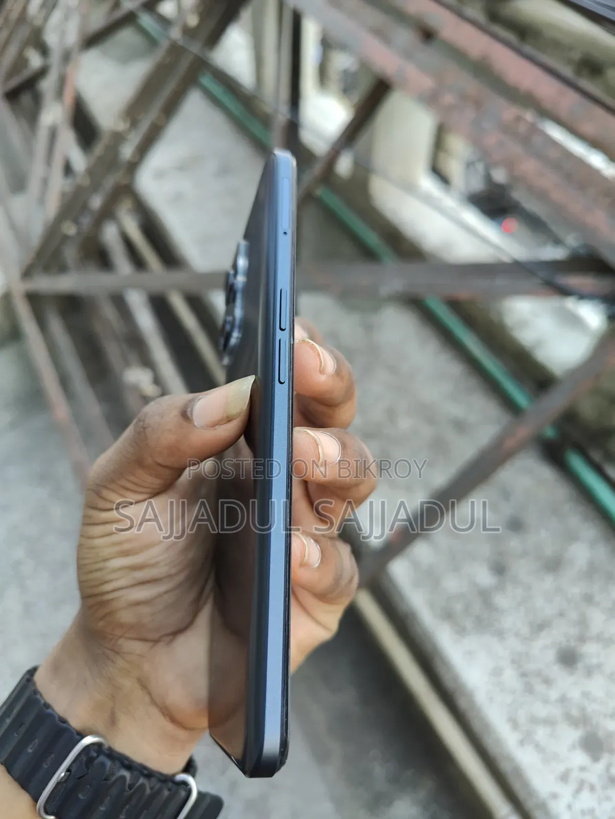 রিয়েলমি ৯ ১২৮ জিবি নীল