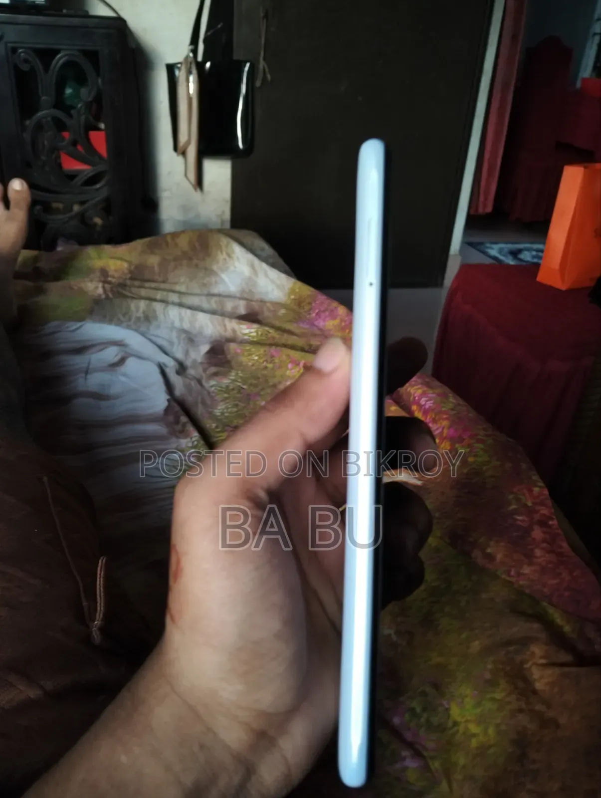 টেকনো স্পার্ক ৬ এয়ার ৬৪ জিবি হোয়াইট