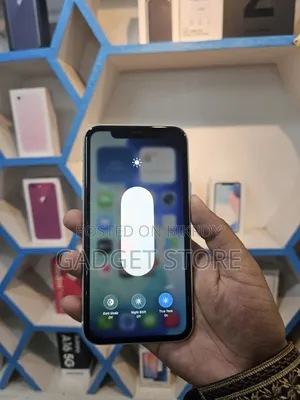 Apple iPhone 11 128 GB White