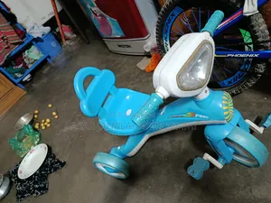 বাচ্চাদের গাড়ি