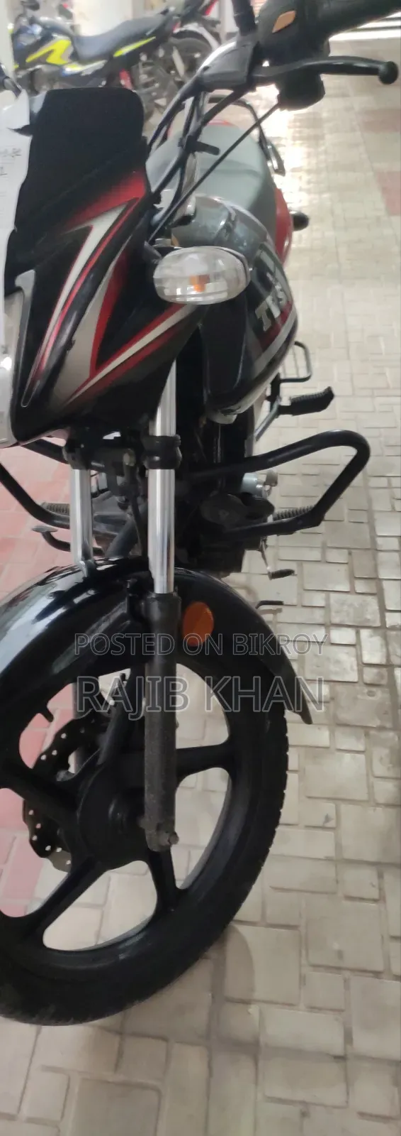 TVS Metro Plus 2023 Black