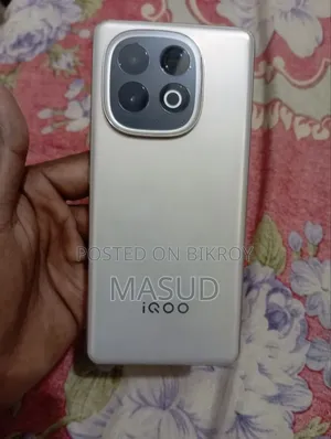 iQOO 256 GB White