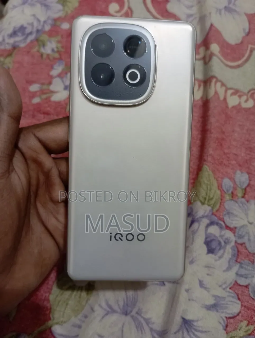 iQOO 256 GB White