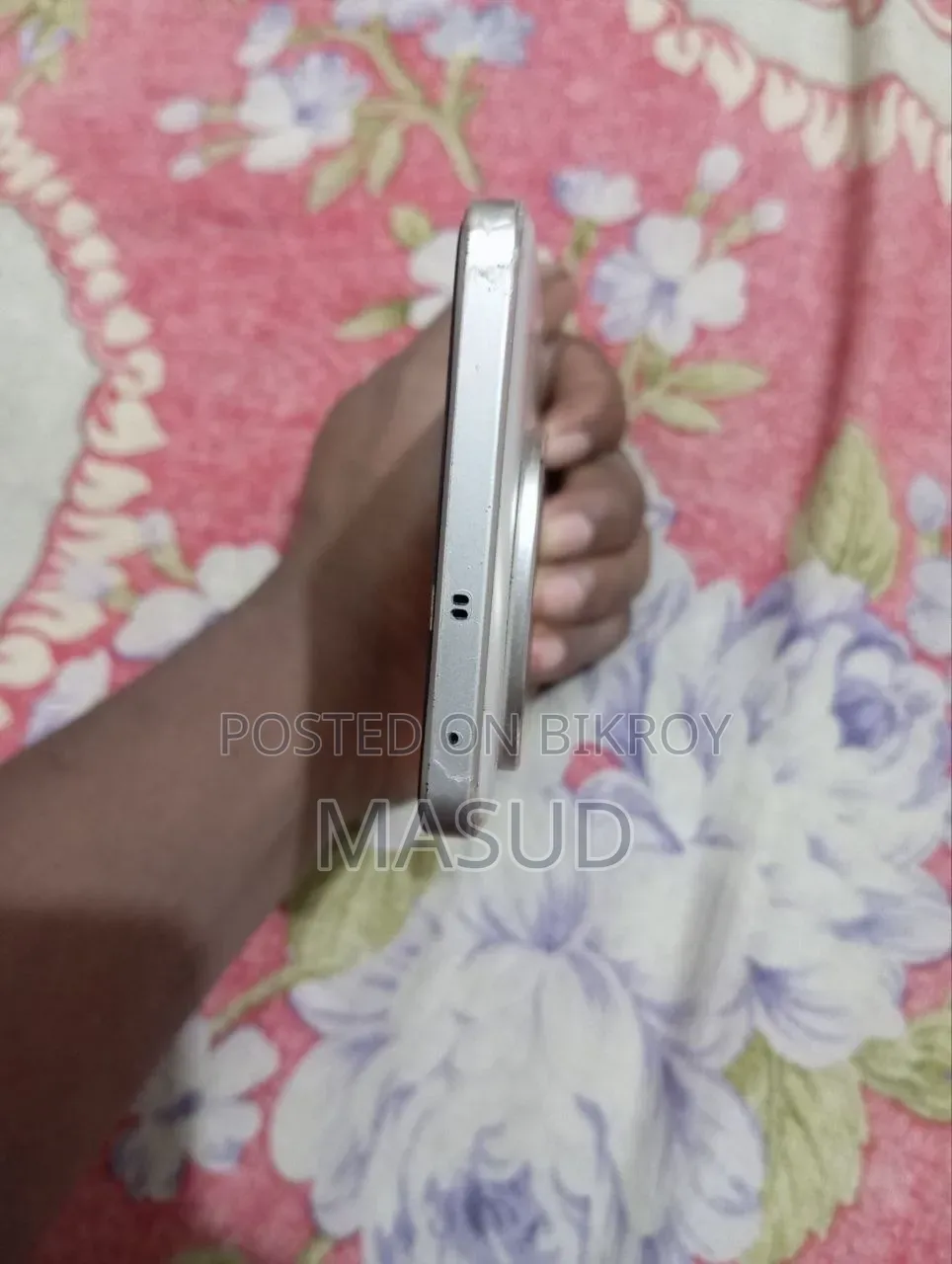 iQOO 256 GB White