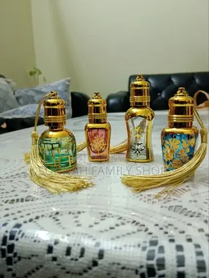 Let your elegance stay in the fragrance of Baccarat Rouge Attar,