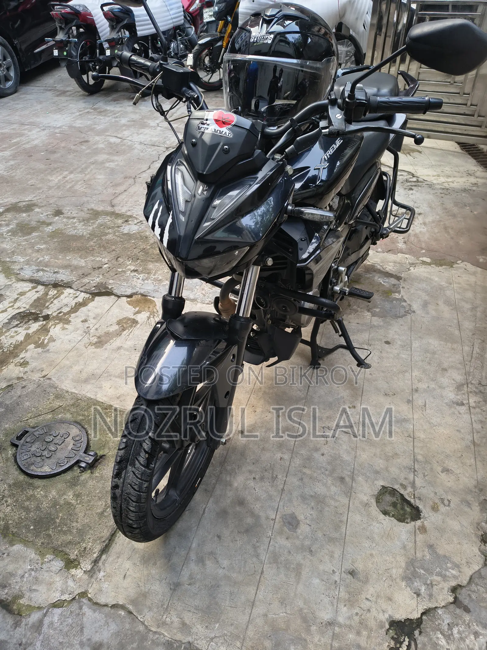 Hero Xtreme 125R 2025 Black