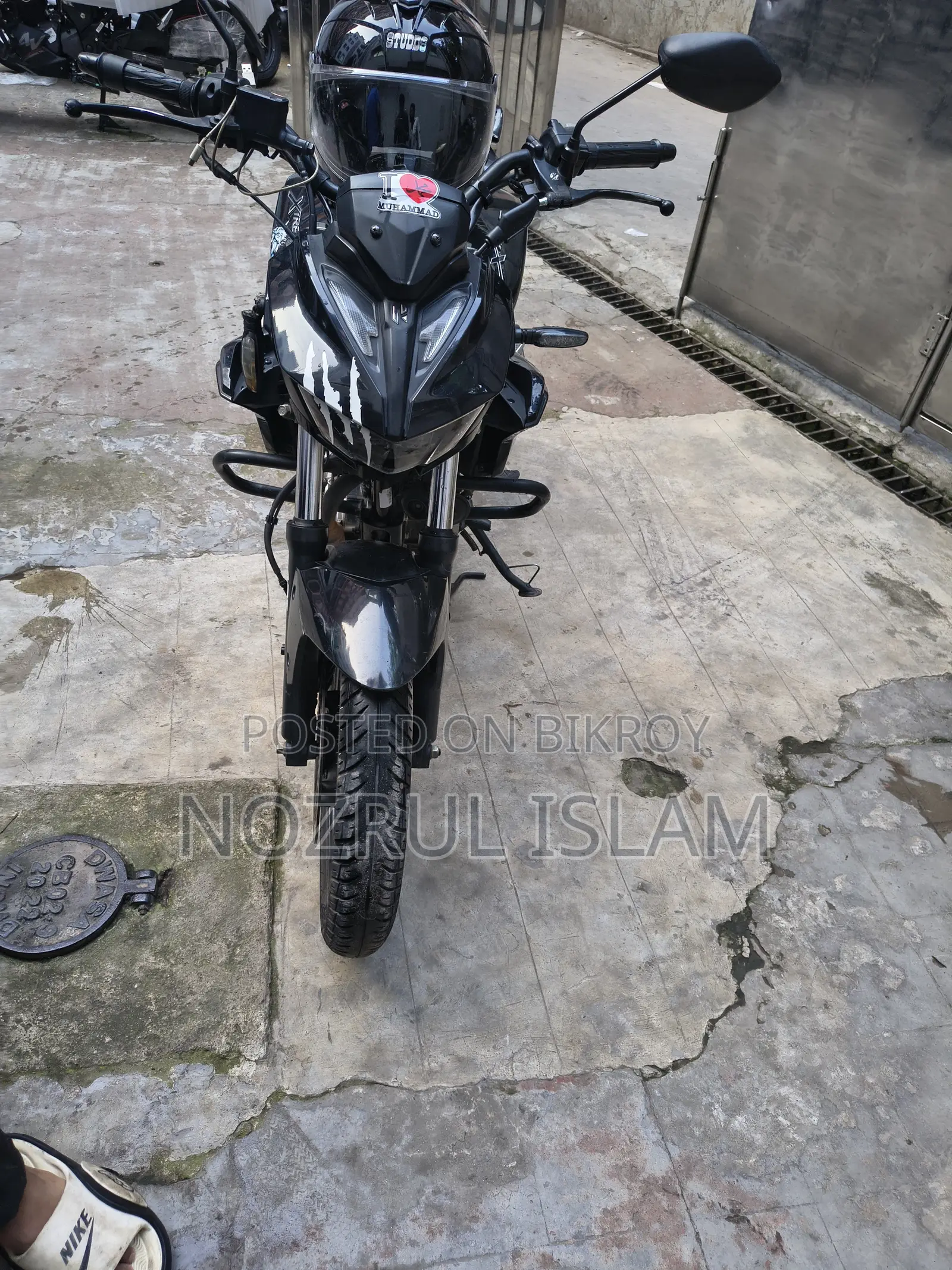 Hero Xtreme 125R 2025 Black