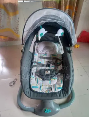 Mastela 3 in 1 Bassinet Swing for Newborn Baby Up to 18Kg