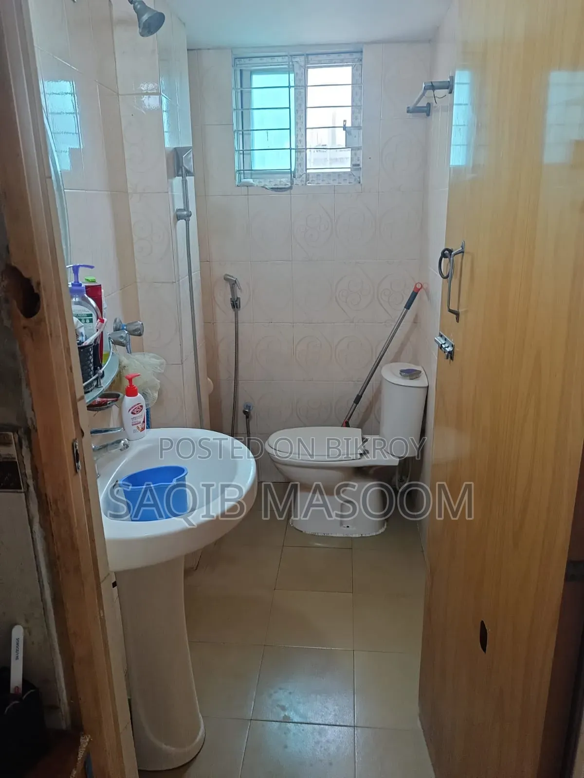 20bdrm Apartment in রিং রোড, Shyamoli for sale