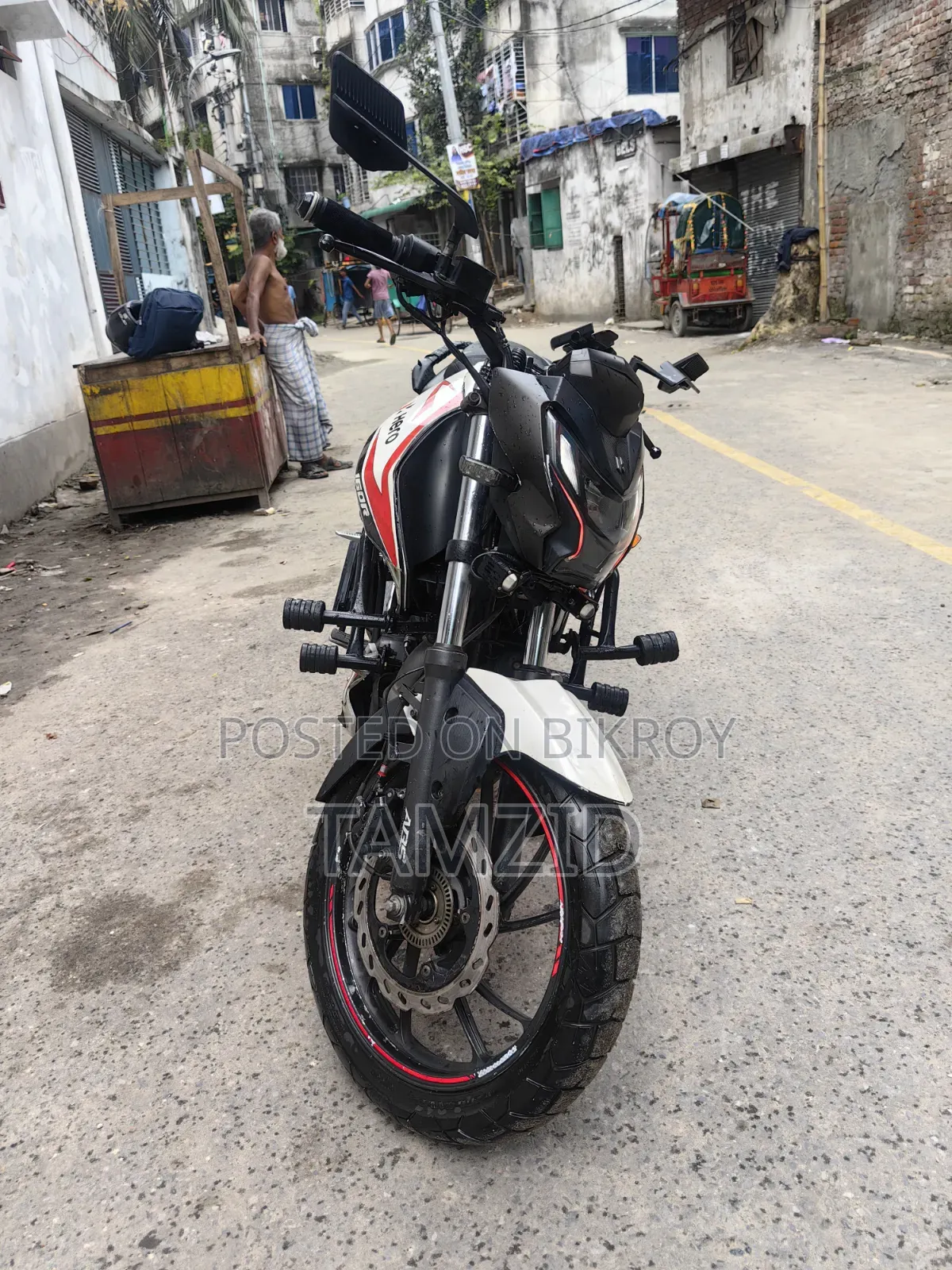 Hero Thriller 160R 2023 White