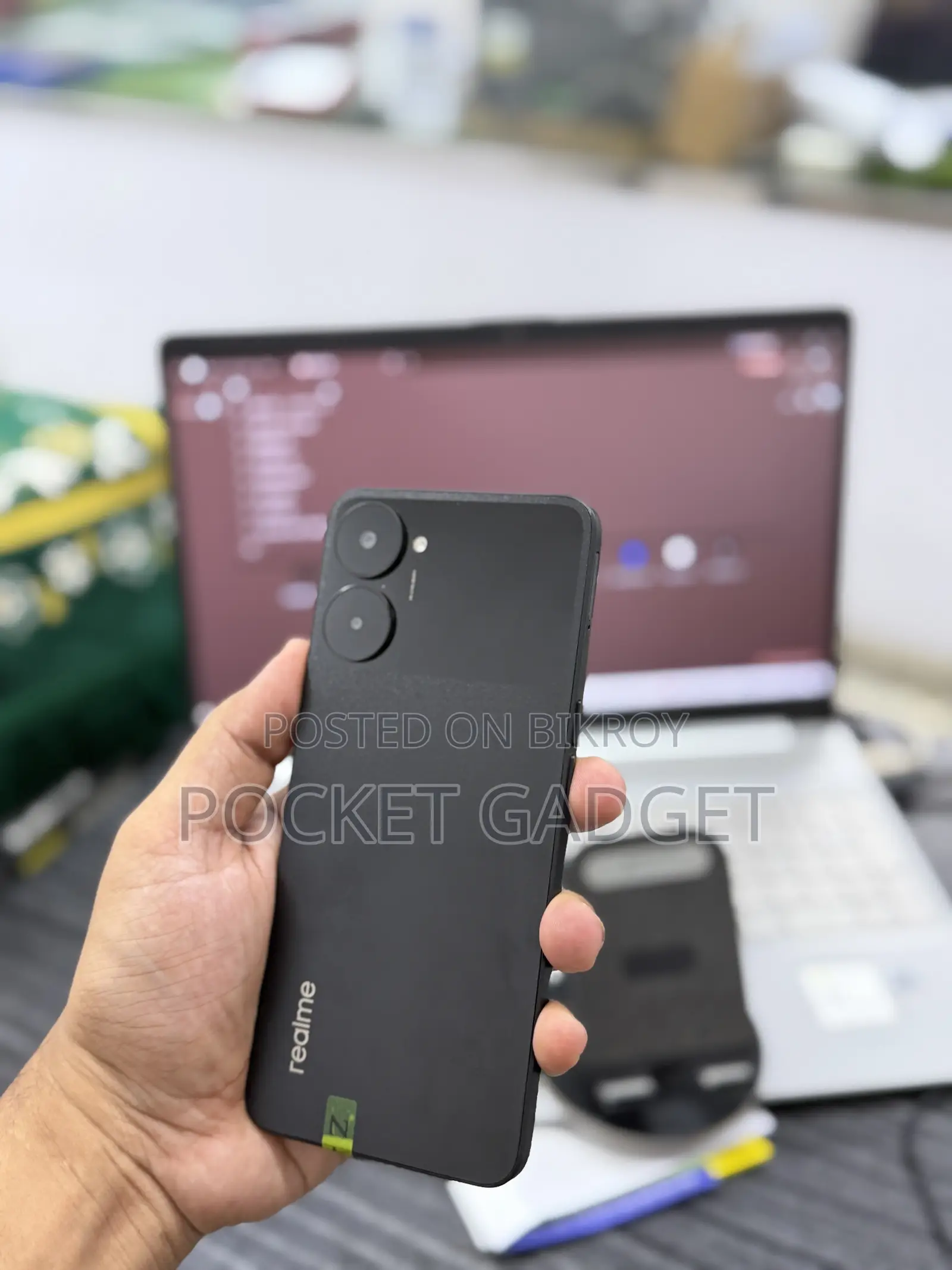 Realme V30 128 GB Black