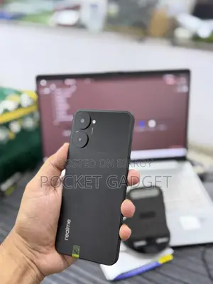 Realme V30 128 GB Black