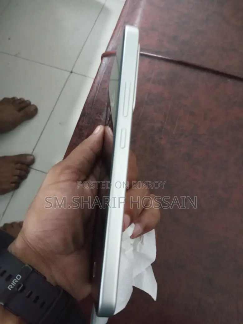 Vivo Y500 128 GB Silver